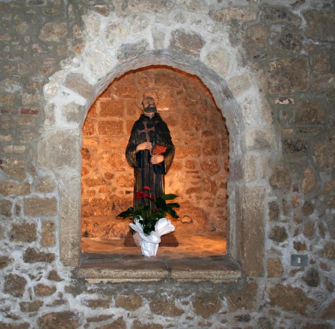 Abbazia santa maria in montesanto statua di san giovanni gualberto